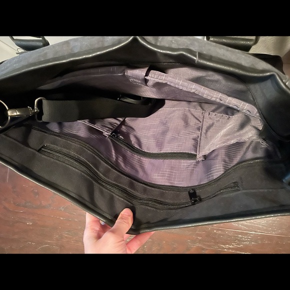 Delta Gamma Laptop Bag - Picture 3 of 5